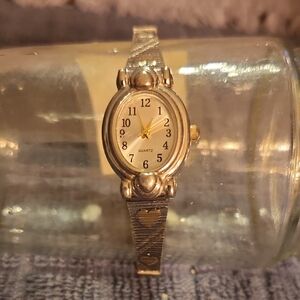 Classic Women's Silver Quartz Watch